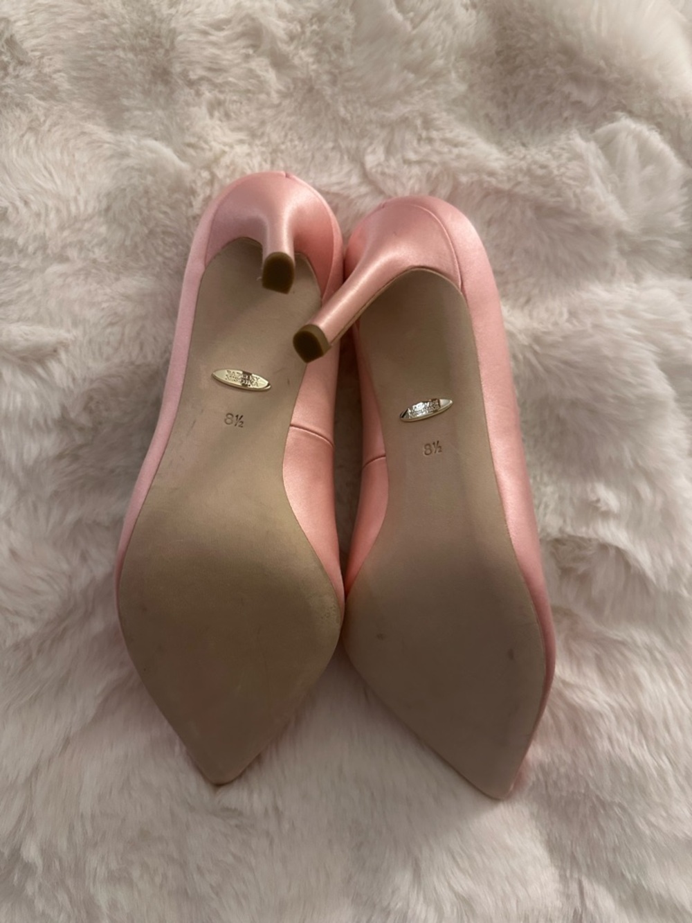Badgley Mischka Blush Pink Satin Pointed-Toe Crystal-Embellished Pumps coral 8.5 - Picture 5 of 8